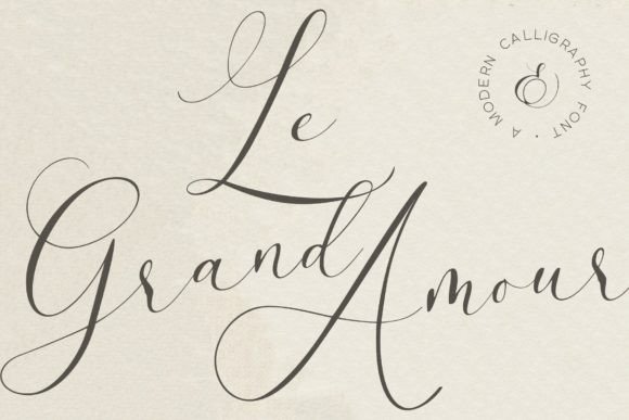 Le Grand Amour Font for Elegant Web Design
